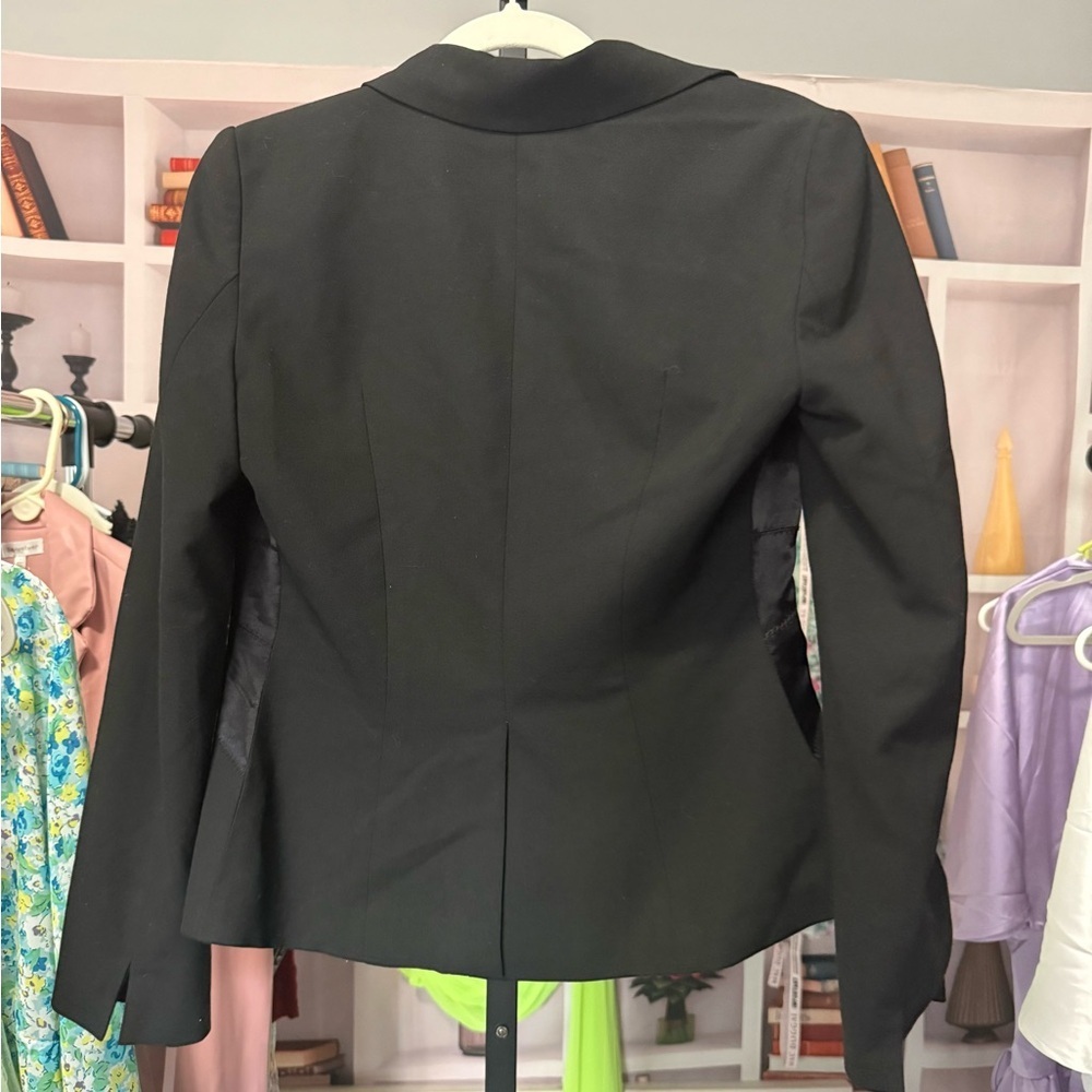 Bebe Women's Elegant Black Blazer - Picture 4 of 4